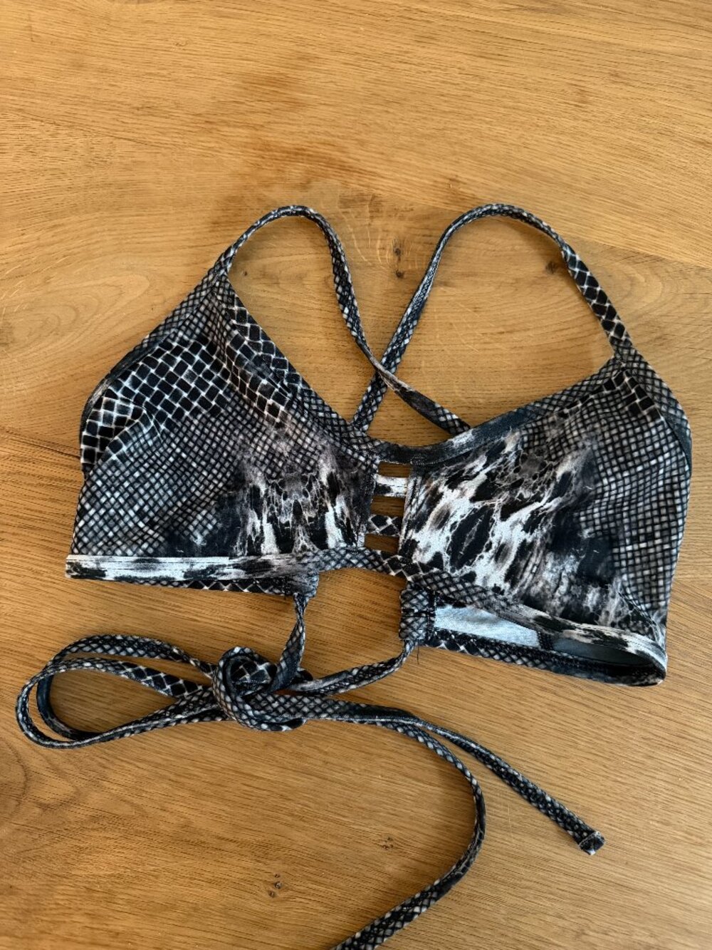 Jolyn Tomcat Bikini Top — Black & White Snake Print | XL